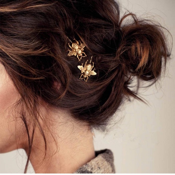 Accessories - 🆕Set of 2 Gold Honeybee Hairpins